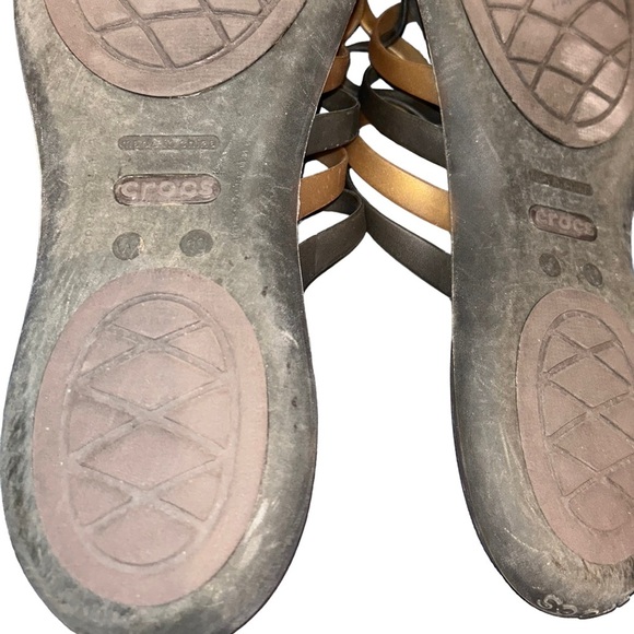 Crocs Women’s Huarache Flip Flop Sandals Geranium Size 10 brown bronze - Picture 4 of 5